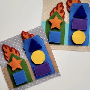 Strona sensoryczna „Dom z kształtami” 20x20